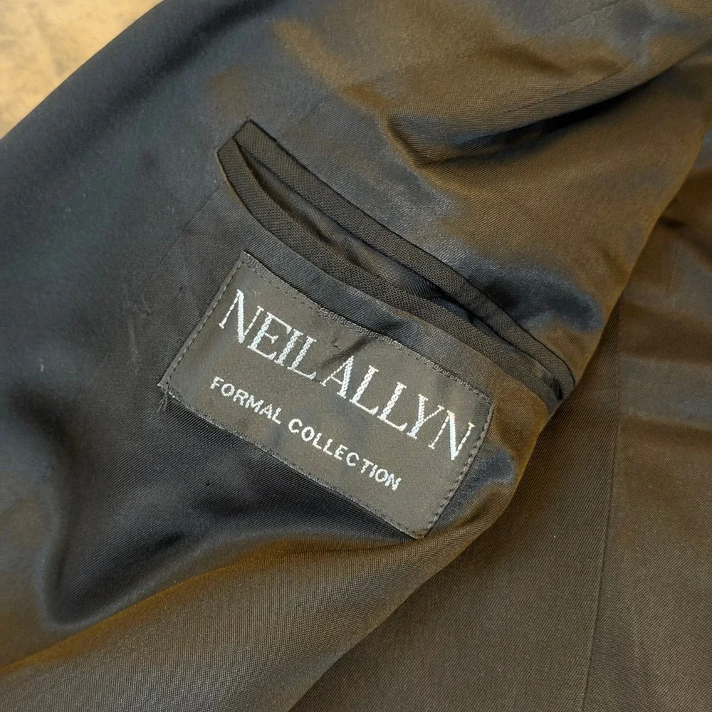 Neil Allyn Tuxedo Jacket Mens‎ 43R Black Wool Satin Peak Lapel Formal Blazer